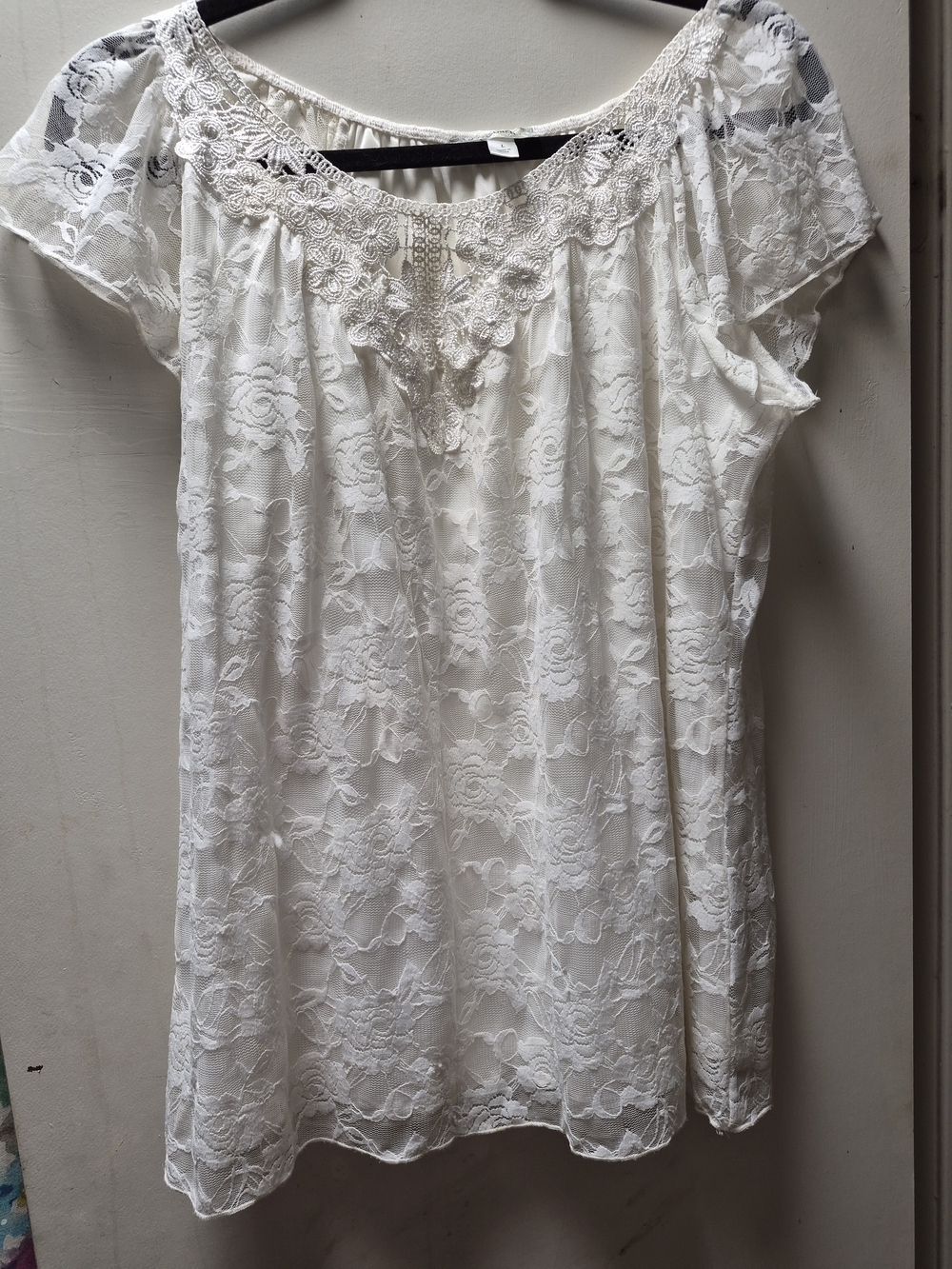 Women's Ivory Lace Overlay Short Sleeve Top